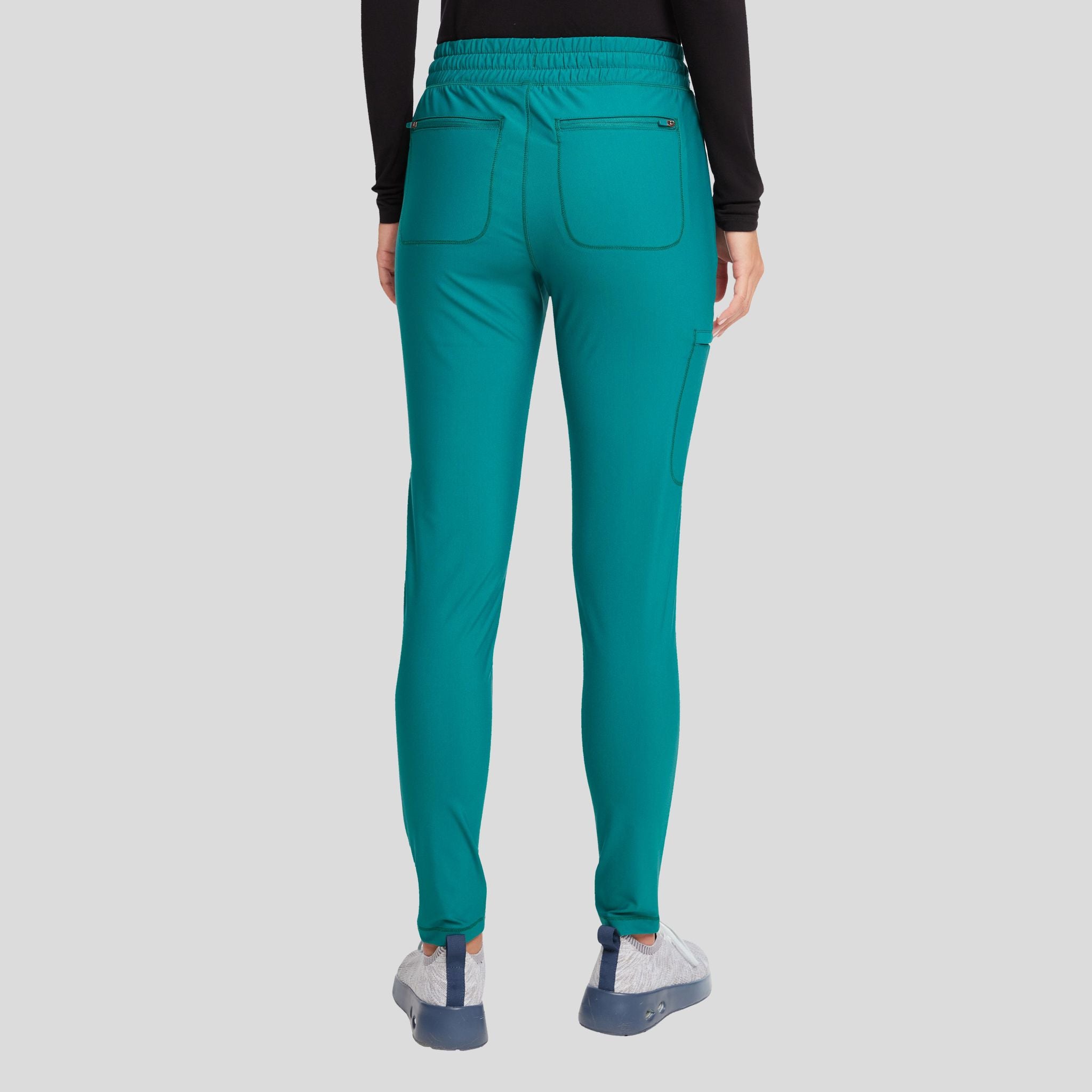 CHEROKEE_CK095_HUNTER_BACK