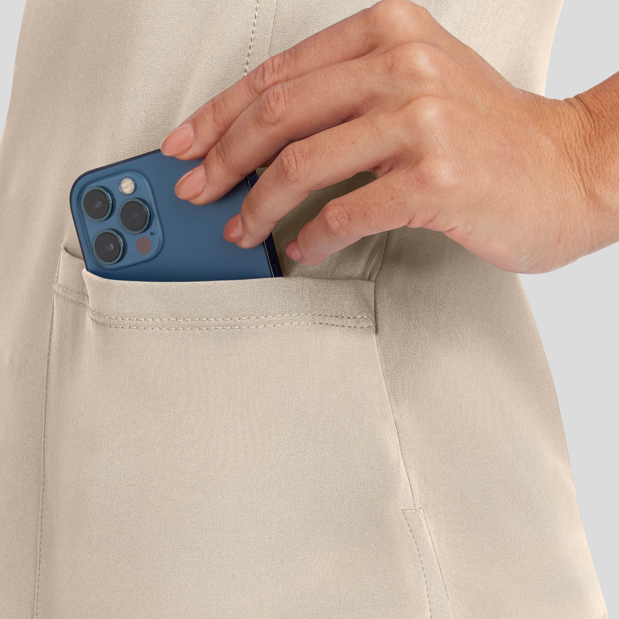 HealingHandsWorks_2500_khaki_detail