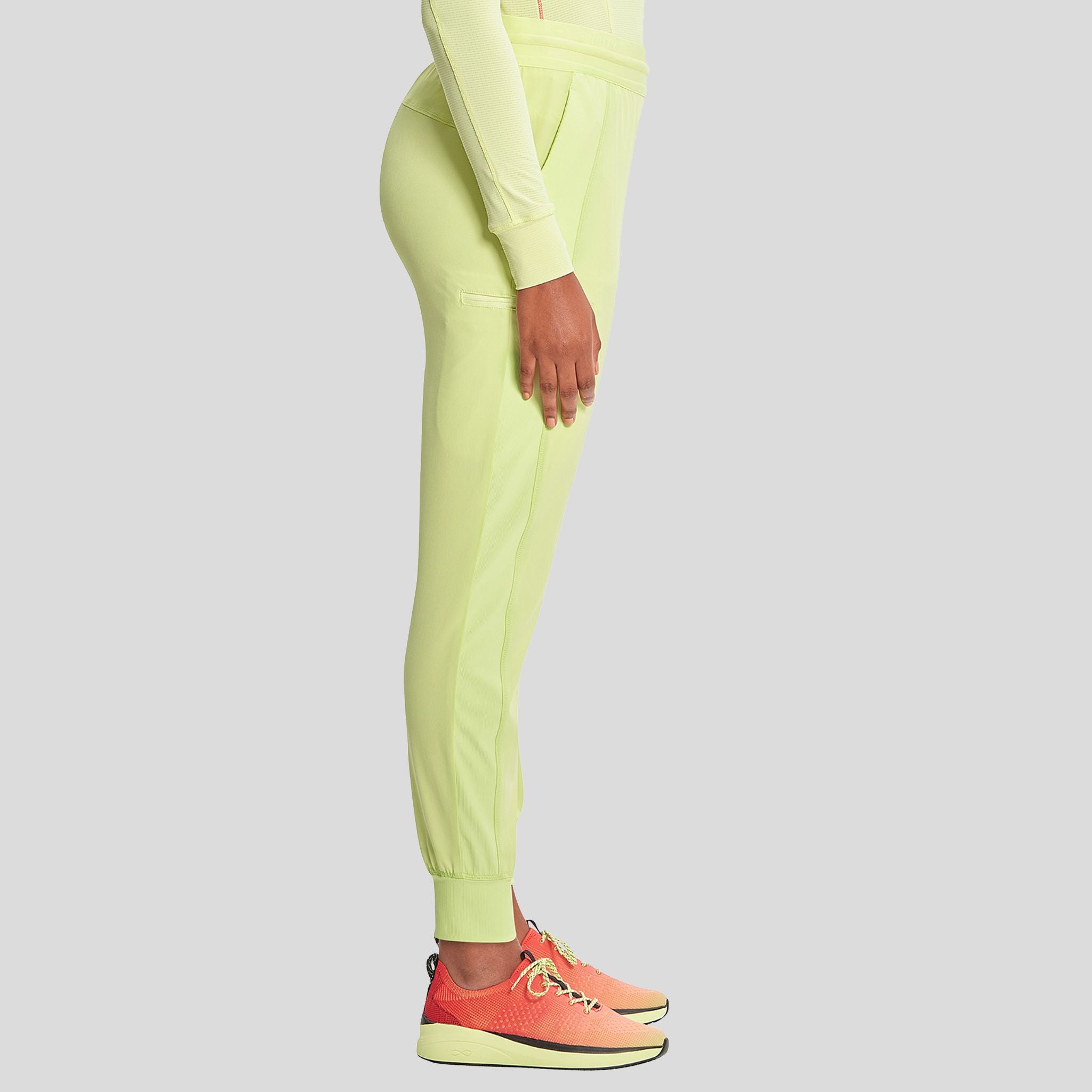 IN_INFINITY_GNR8_MIDRISEJOGGER_122A_GREENENERGY_RIGHT2