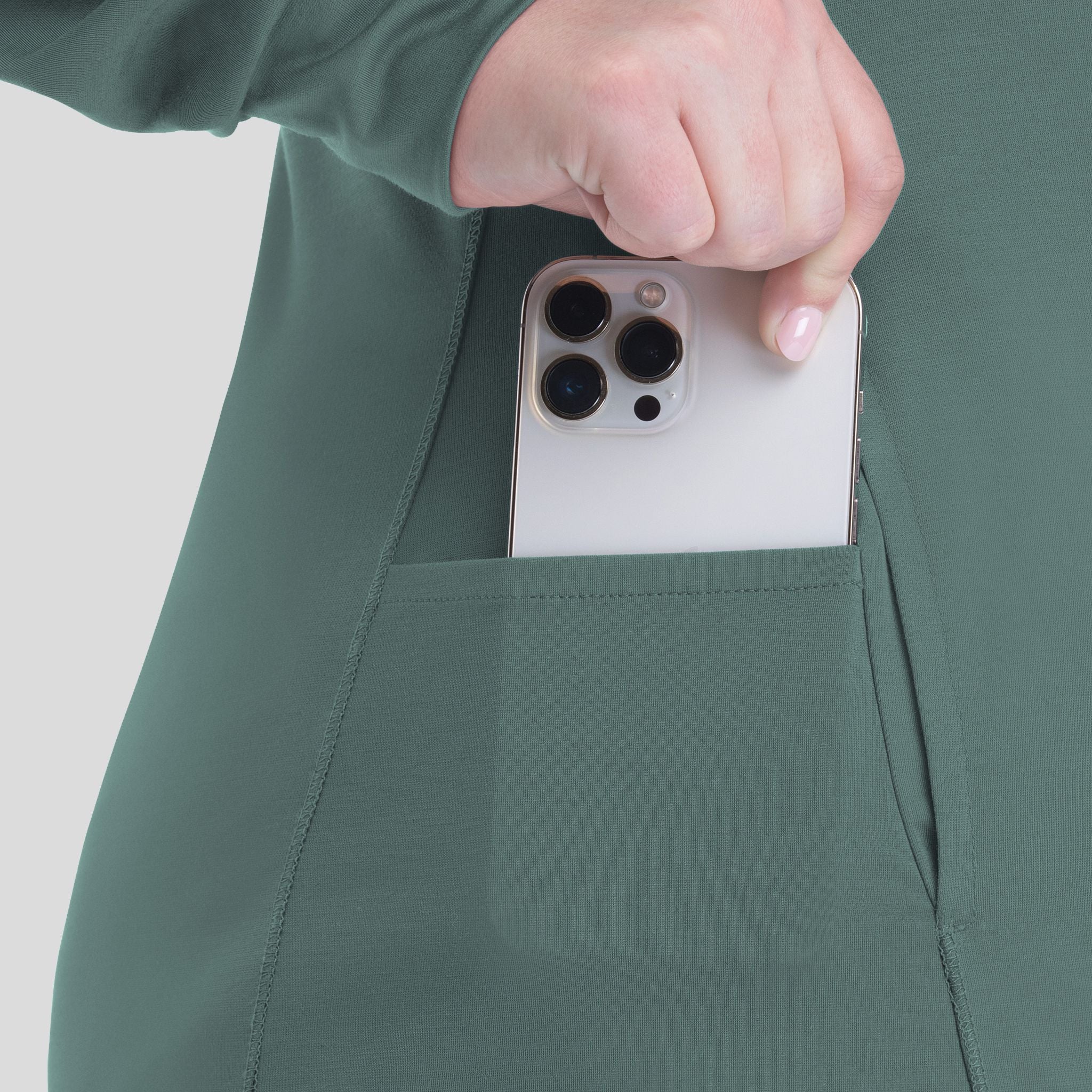 Maevn_Focus_90301_SAGE_FRONT_RIGHT_POCKET