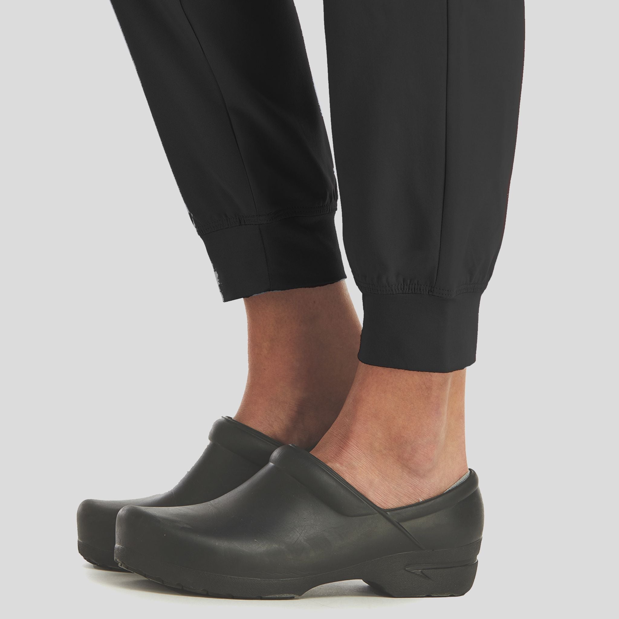 Maevn_Momentum_5092_black_detail2