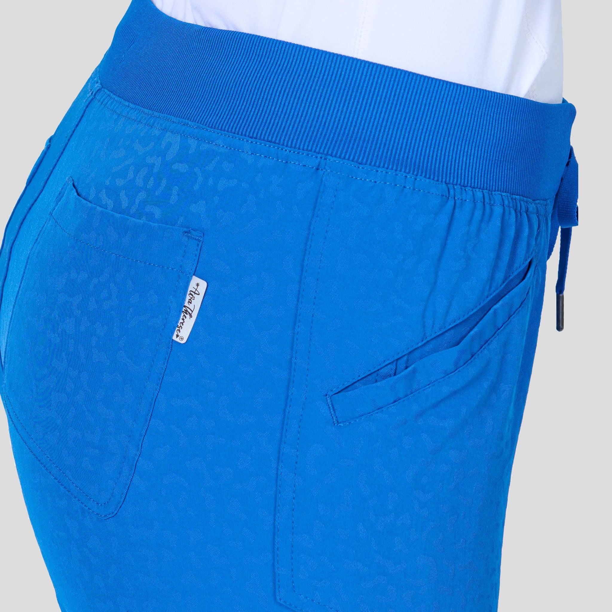 Zavate_javquard_1070_royal_detail