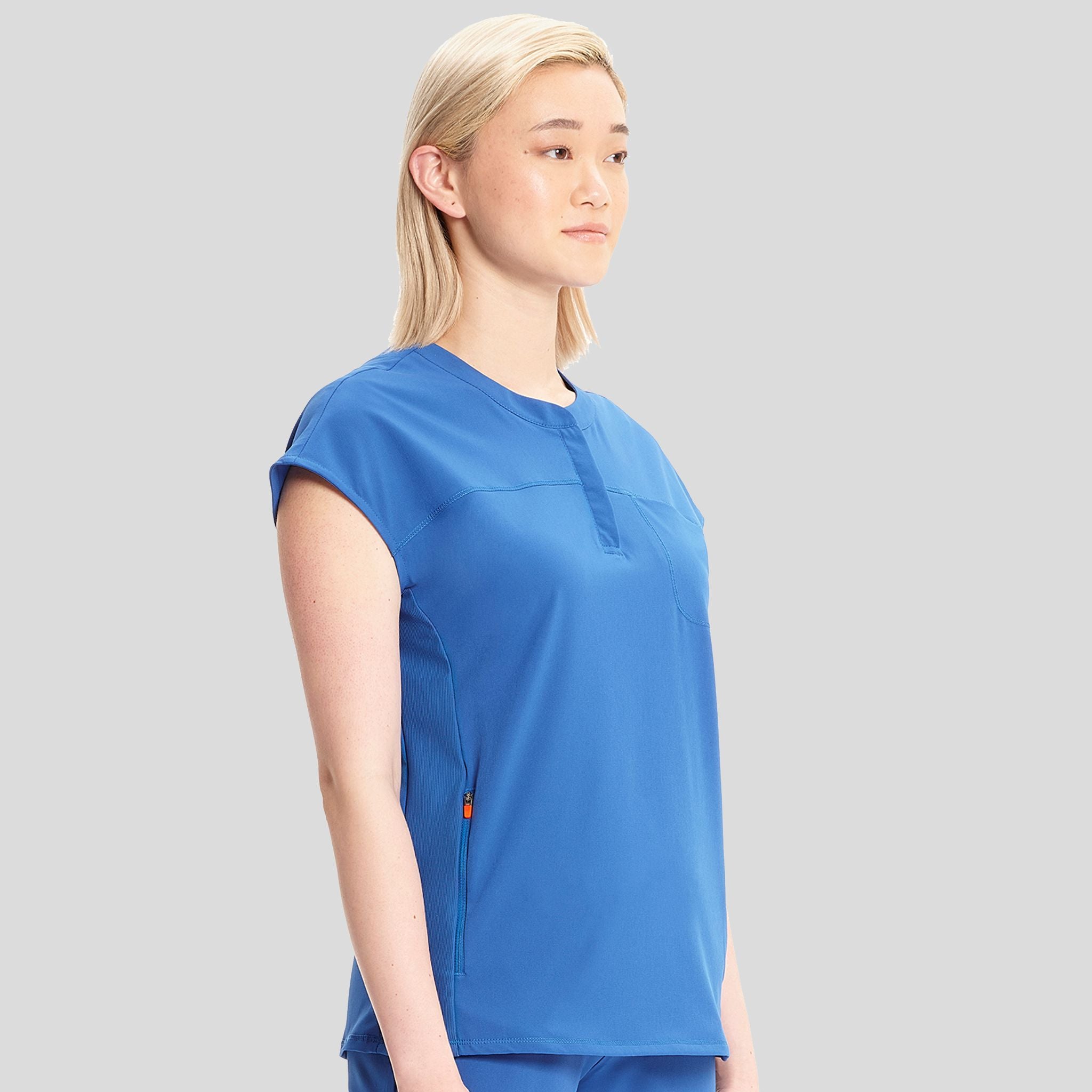 IN_INFINITY_GNR8_henleyTOP_622A_ROYAL_RIGHT