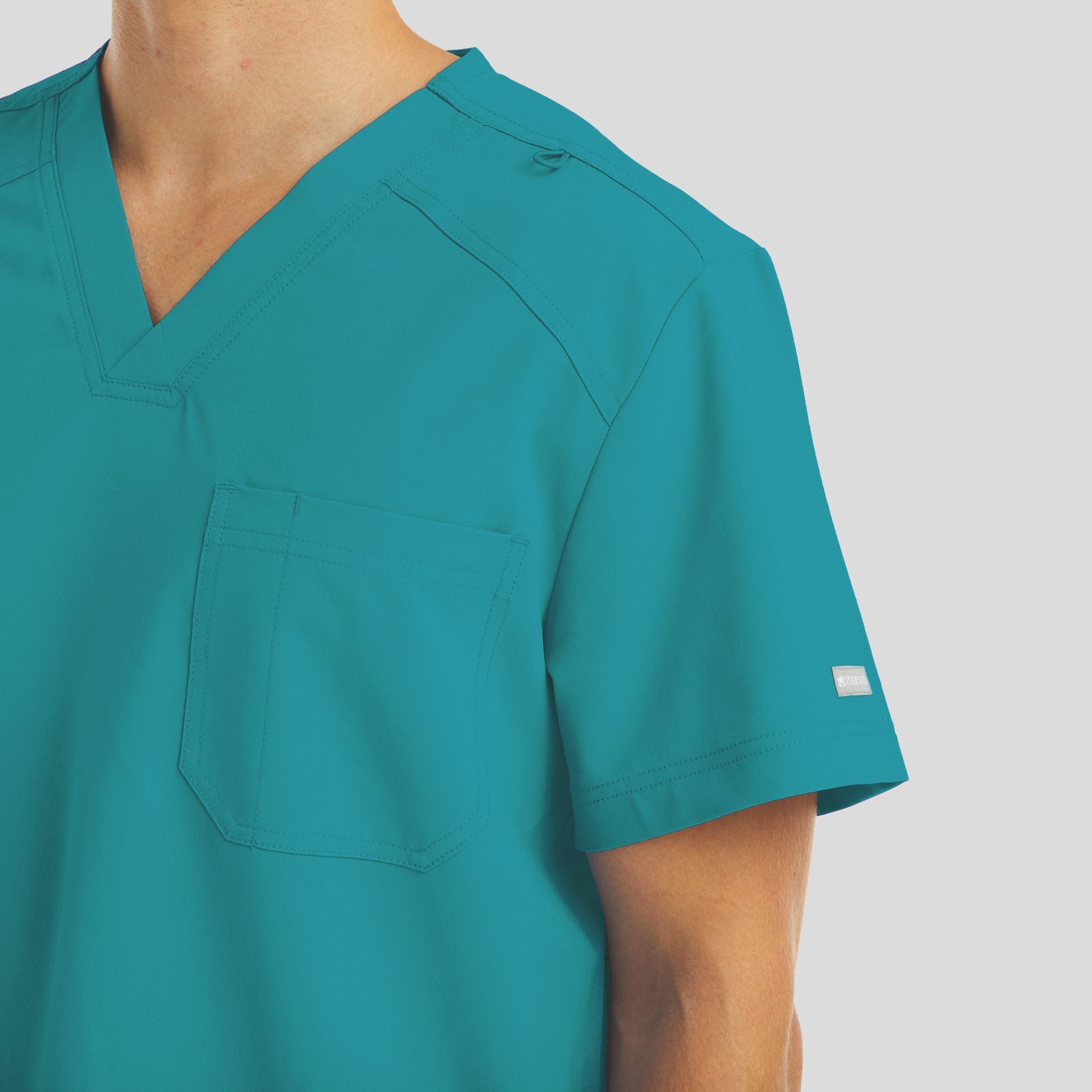 Maevn_Momentum_5801_teal_detail